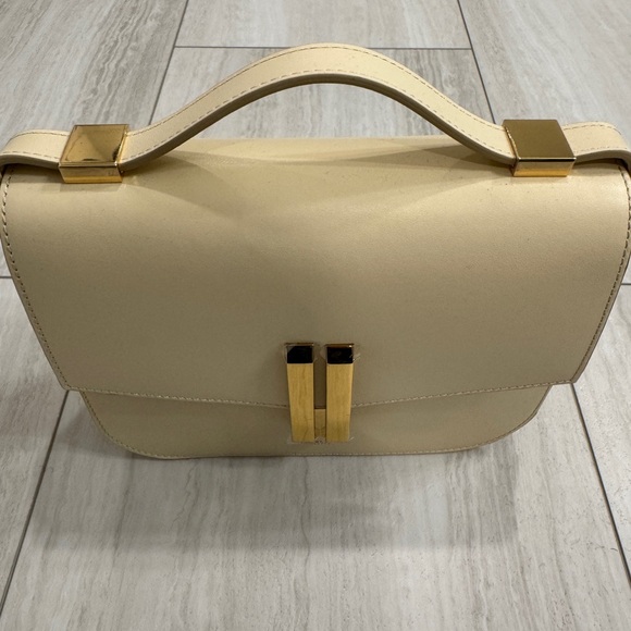 DeMellier Vancouver in Sand color - Picture 2 of 10